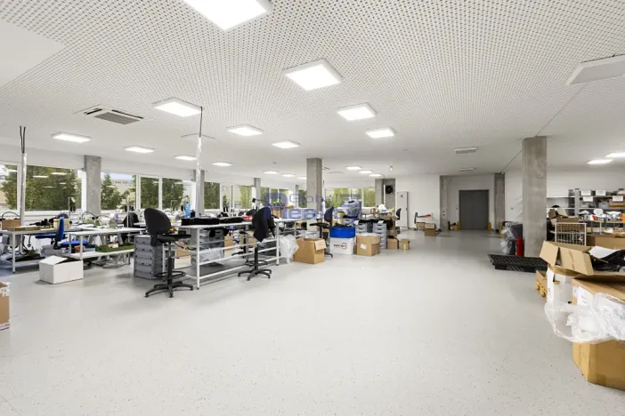 Prodej výrobních prostor, Hradec Králové, Jana Krušinky, 2133 m2