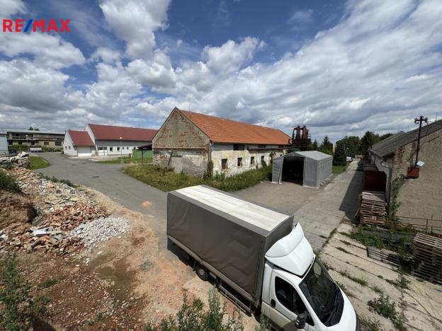 Prodej skladu, Věžky, 2322 m2