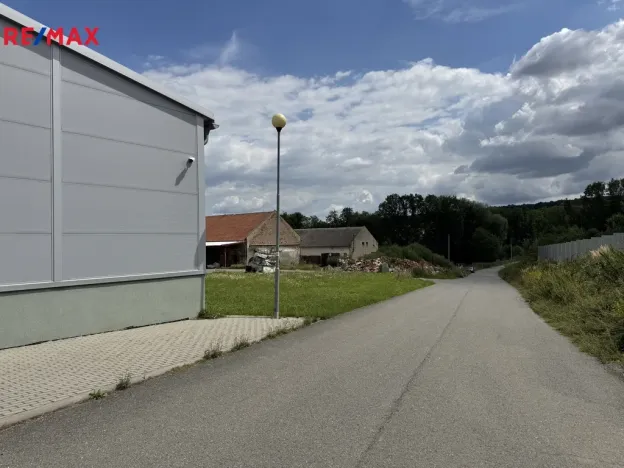 Prodej skladu, Věžky, 2322 m2