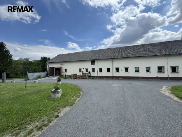 Prodej skladu, Věžky, 2322 m2