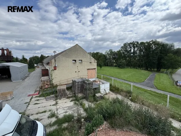 Prodej skladu, Věžky, 2322 m2