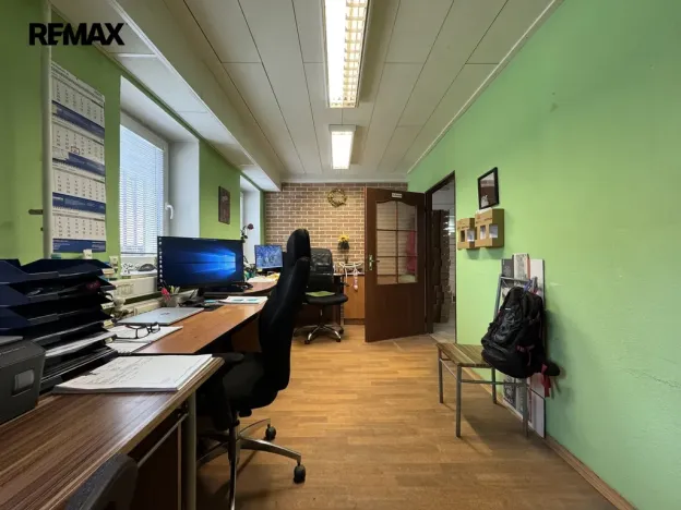 Prodej skladu, Věžky, 2322 m2