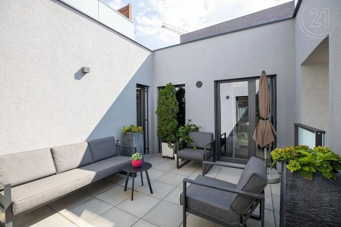 Prodej bytu 5+kk, Praha - Hlubočepy, Benešova, 140 m2