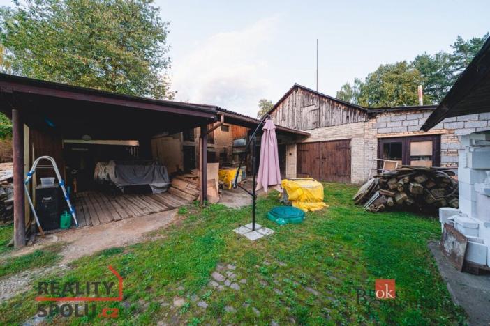 Prodej rodinného domu, Hrádek, U koupaliště, 235 m2