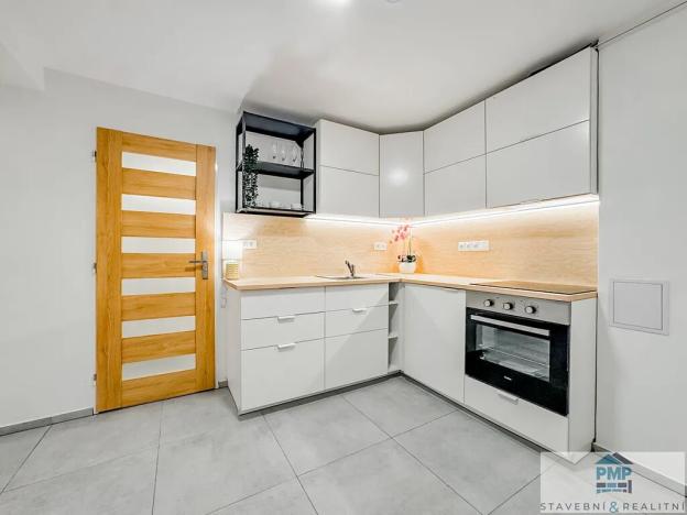 Pronájem bytu 2+1, Boskovice, Velenova, 49 m2