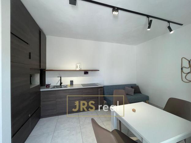 Prodej bytu 1+1, Durrës, Albánie, 56 m2