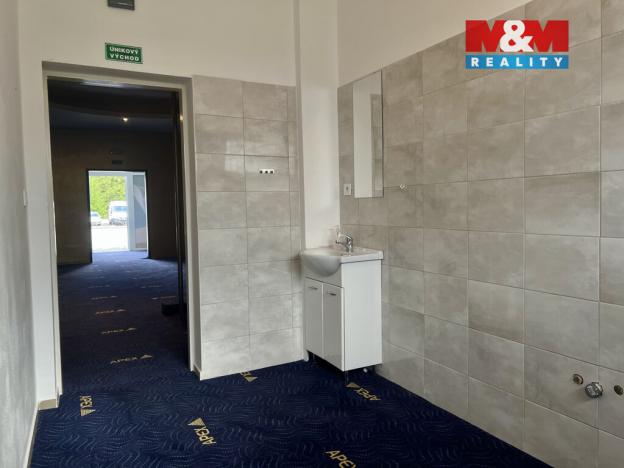 Pronájem obchodního prostoru, Hora Svatého Šebestiána, 160 m2