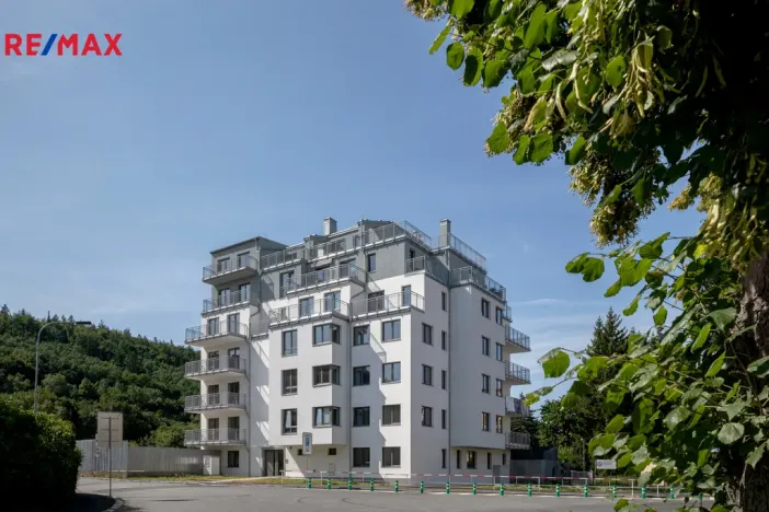 Prodej bytu 2+kk, Karlovy Vary, Šumavská, 87 m2