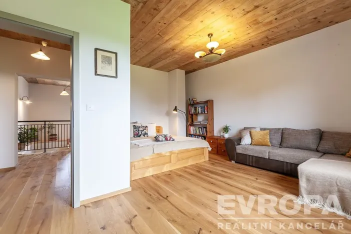 Prodej rodinného domu, Spálené Poříčí, 210 m2