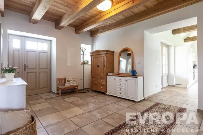 Prodej rodinného domu, Spálené Poříčí, 210 m2