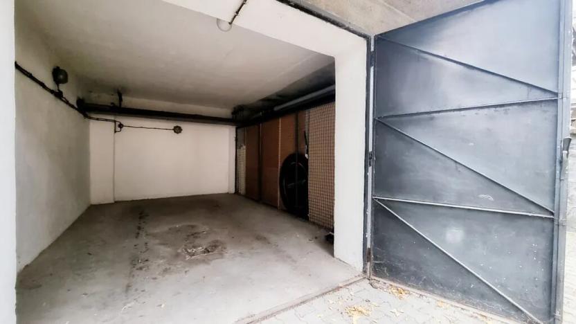 Pronájem garáže, Brno, Křídlovická, 17 m2