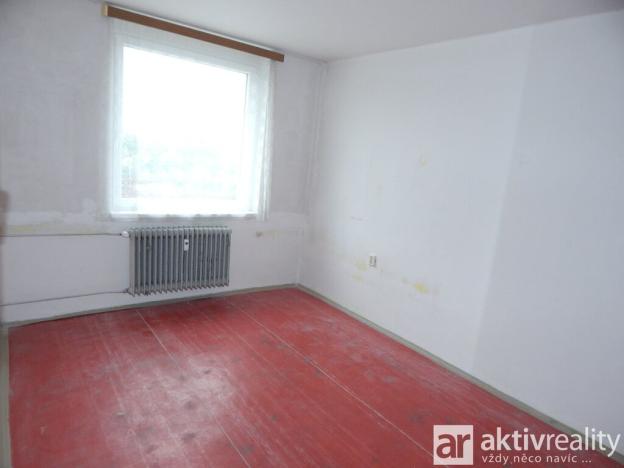 Prodej bytu 3+1, Vroutek, Na Hůrce, 65 m2