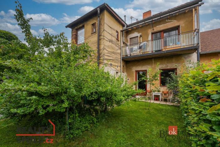 Prodej atypického bytu, Dvůr Králové nad Labem, Klazarova, 390 m2