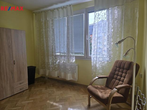 Pronájem bytu 1+1, Karlovy Vary - Drahovice, Maďarská, 46 m2