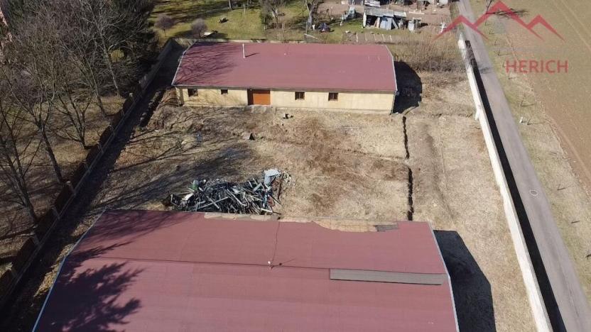 Pronájem činžovního domu, Lubenec, Karlovarská, 2935 m2