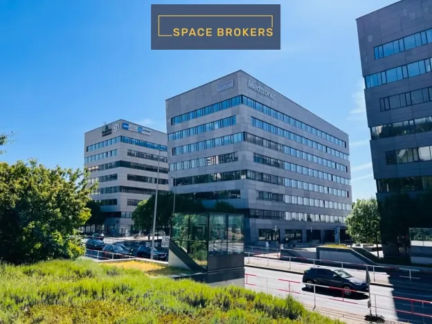 Pronájem kanceláře, Praha, Prosecká, 1154 m2