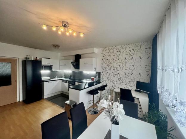 Prodej bytu 3+kk, Jesenice, V Roháči I., 68 m2