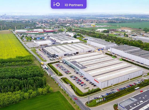 Pronájem skladu, Modřice, Evropská, 12420 m2