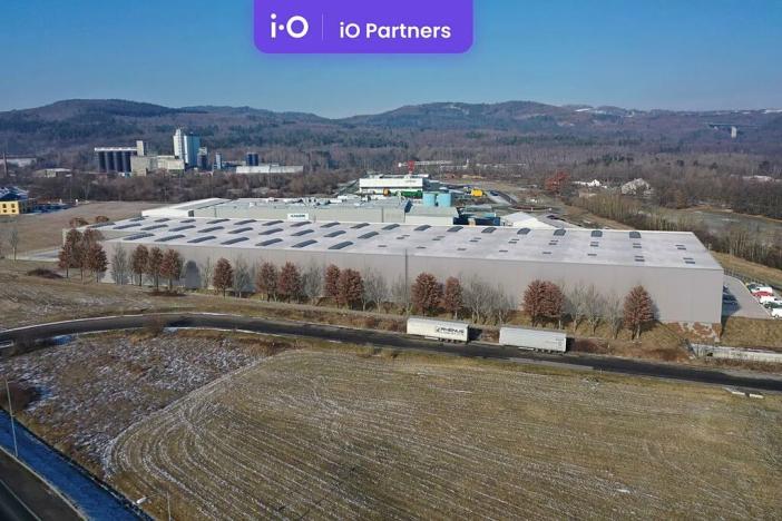 Pronájem skladu, Chomutov, Karlovarská, 5307 m2