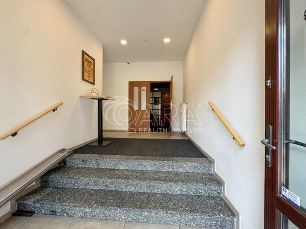 Pronájem restaurace, Chvalšiny, 140 m2