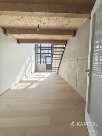 Pronájem bytu 2+kk, Praha - Vysočany, Kolbenova, 57 m2