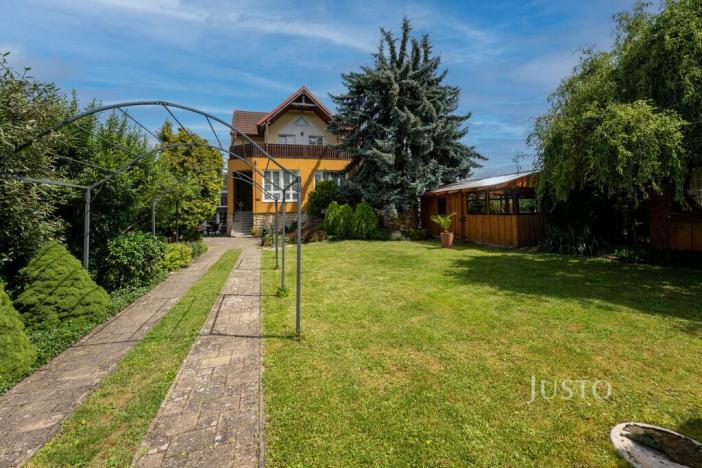 Prodej kanceláře, Uherské Hradiště, V Zahradách, 474 m2