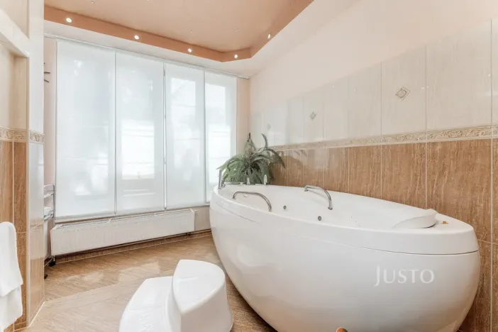 Prodej kanceláře, Uherské Hradiště, V Zahradách, 474 m2