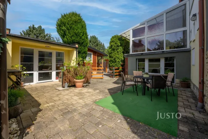 Prodej kanceláře, Uherské Hradiště, V Zahradách, 474 m2