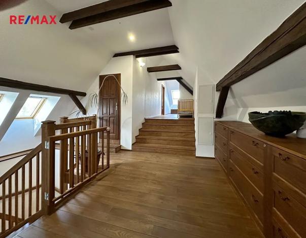 Prodej rodinného domu, Holetín, 800 m2