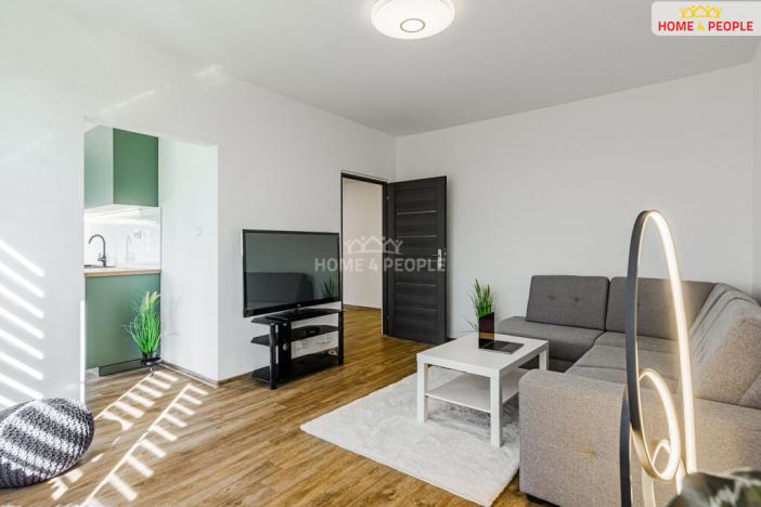 Prodej bytu 3+1, Karlovy Vary - Stará Role, Okružní, 65 m2