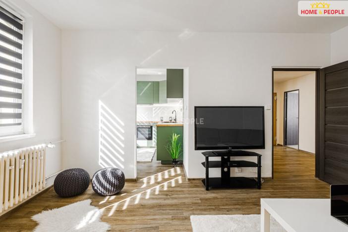 Prodej bytu 3+1, Karlovy Vary - Stará Role, Okružní, 65 m2