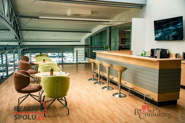 Pronájem kanceláře, Hradec Králové - Pražské Předměstí, Na Okrouhlíku, 22 m2