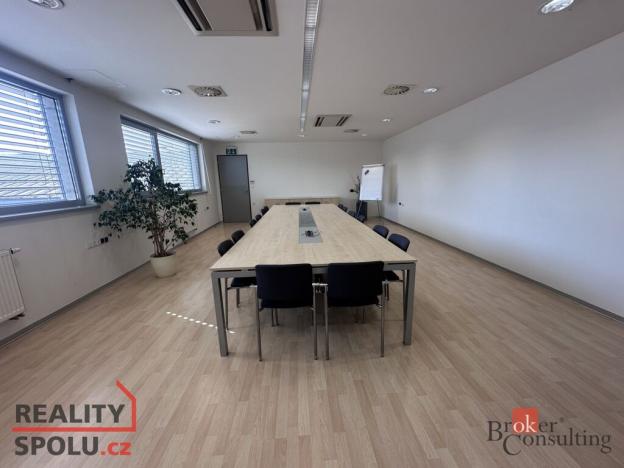 Pronájem kanceláře, Hradec Králové - Pražské Předměstí, Na Okrouhlíku, 22 m2