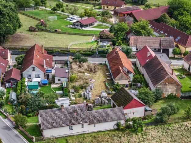 Prodej pozemku pro bydlení, Milínov, 712 m2
