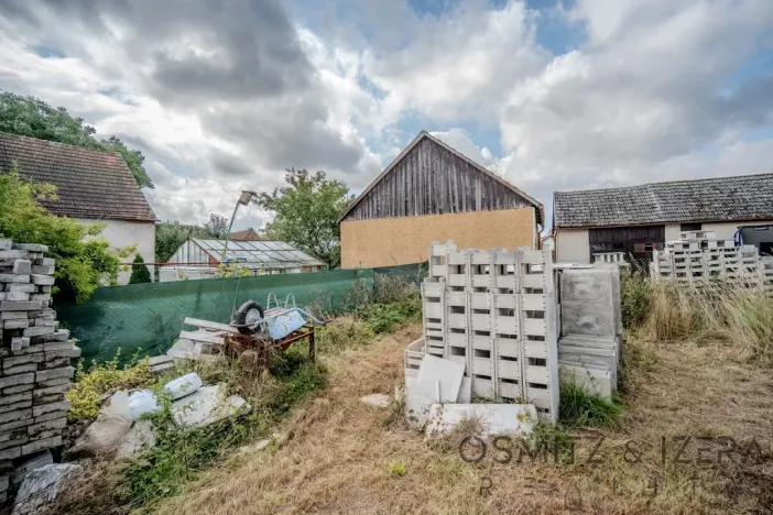 Prodej pozemku pro bydlení, Milínov, 712 m2