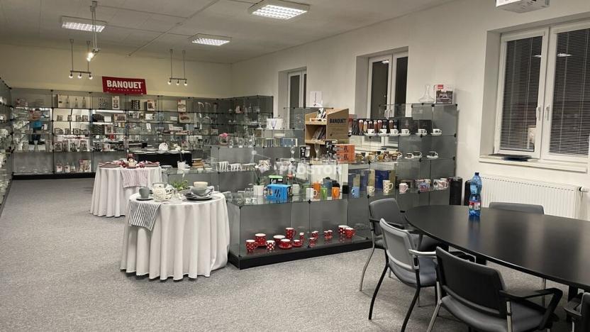 Pronájem obchodního prostoru, Jirny, Tovární, 456 m2