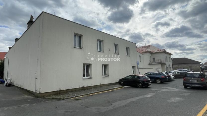 Pronájem obchodního prostoru, Jirny, Tovární, 456 m2