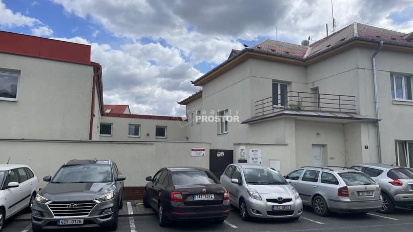 Pronájem obchodního prostoru, Jirny, Tovární, 456 m2