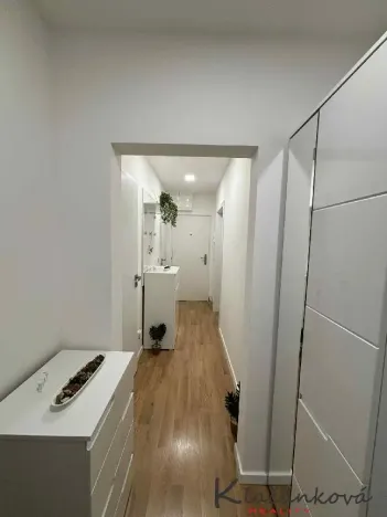 Prodej bytu 3+1, Otrokovice - Kvítkovice, SNP, 77 m2