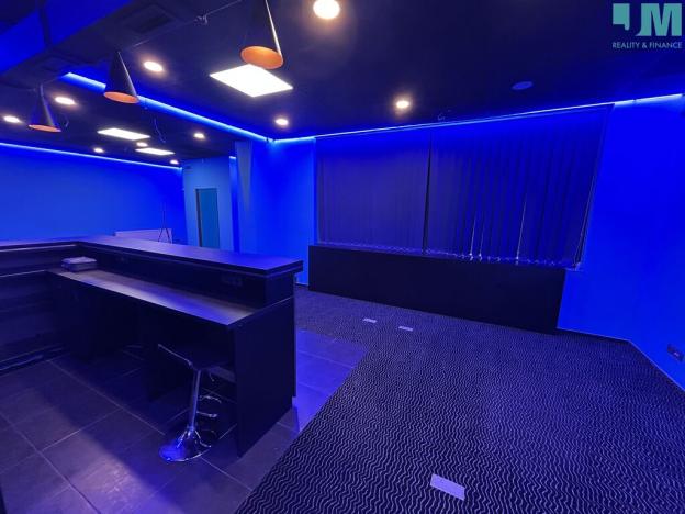 Pronájem obchodního prostoru, Znojmo, Holandská, 100 m2