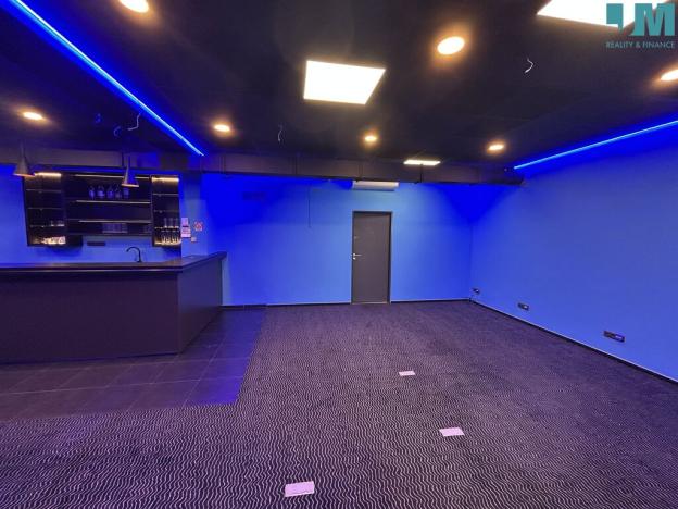 Pronájem obchodního prostoru, Znojmo, Holandská, 100 m2