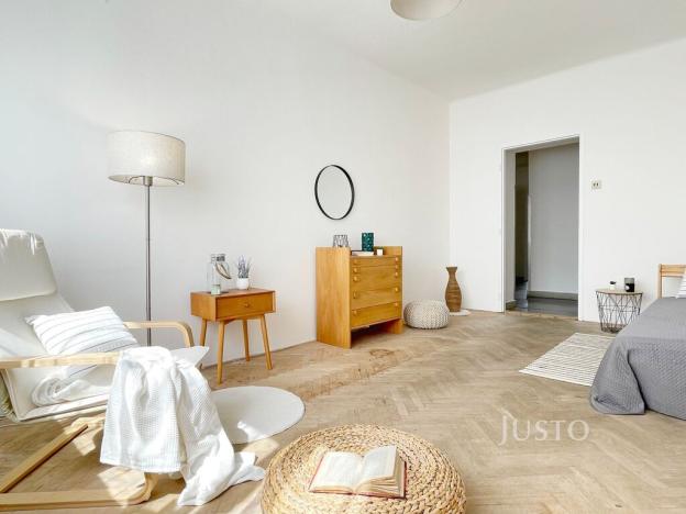 Prodej bytu 3+1, Praha, Biskupcova, 83 m2