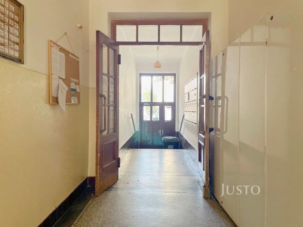 Prodej bytu 3+1, Praha, Biskupcova, 83 m2