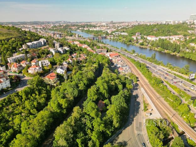 Prodej kanceláře, Praha, Nad konečnou, 250 m2