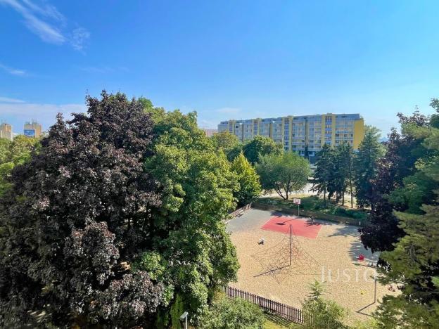 Prodej bytu 3+1, Praha, Černého, 60 m2