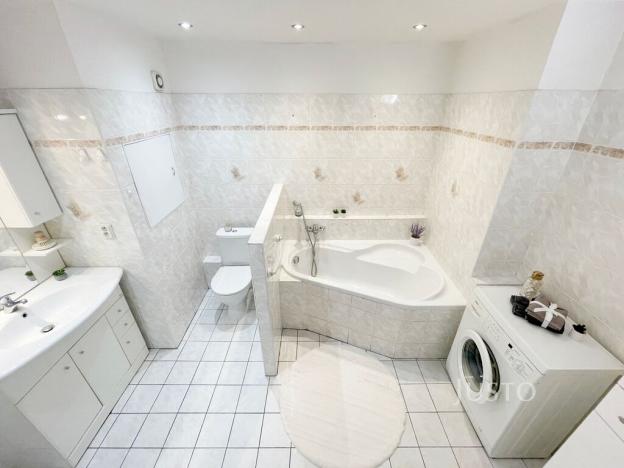 Prodej bytu 3+1, Praha, Černého, 60 m2