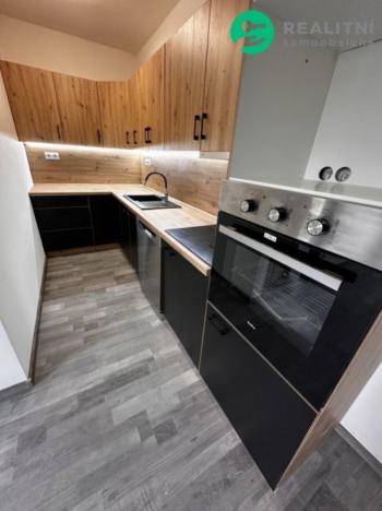 Prodej bytu 3+kk, Dolní Dobrouč, Dolní Dobrouč, 68 m2