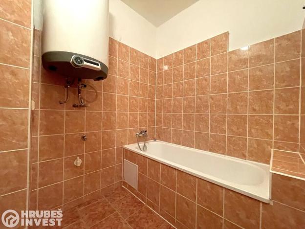 Pronájem bytu 1+1, Hronov, Husova, 64 m2