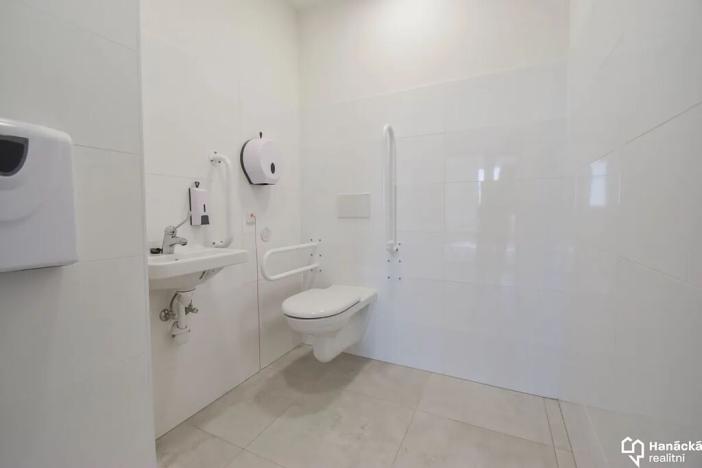 Pronájem kanceláře, Olomouc, Na zákopě, 43 m2