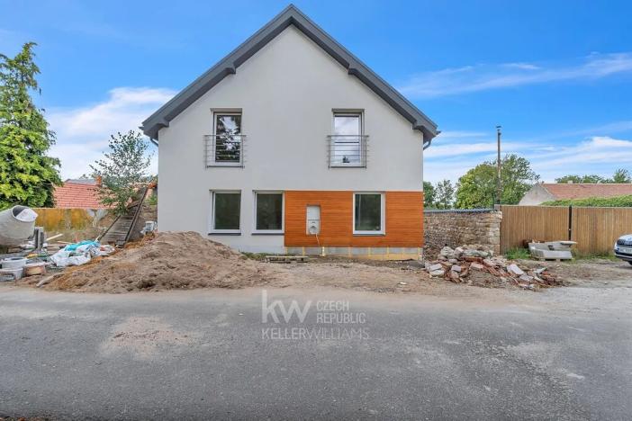 Prodej rodinného domu, Vykáň, 214 m2